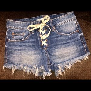 The Cutest Jean Shorts